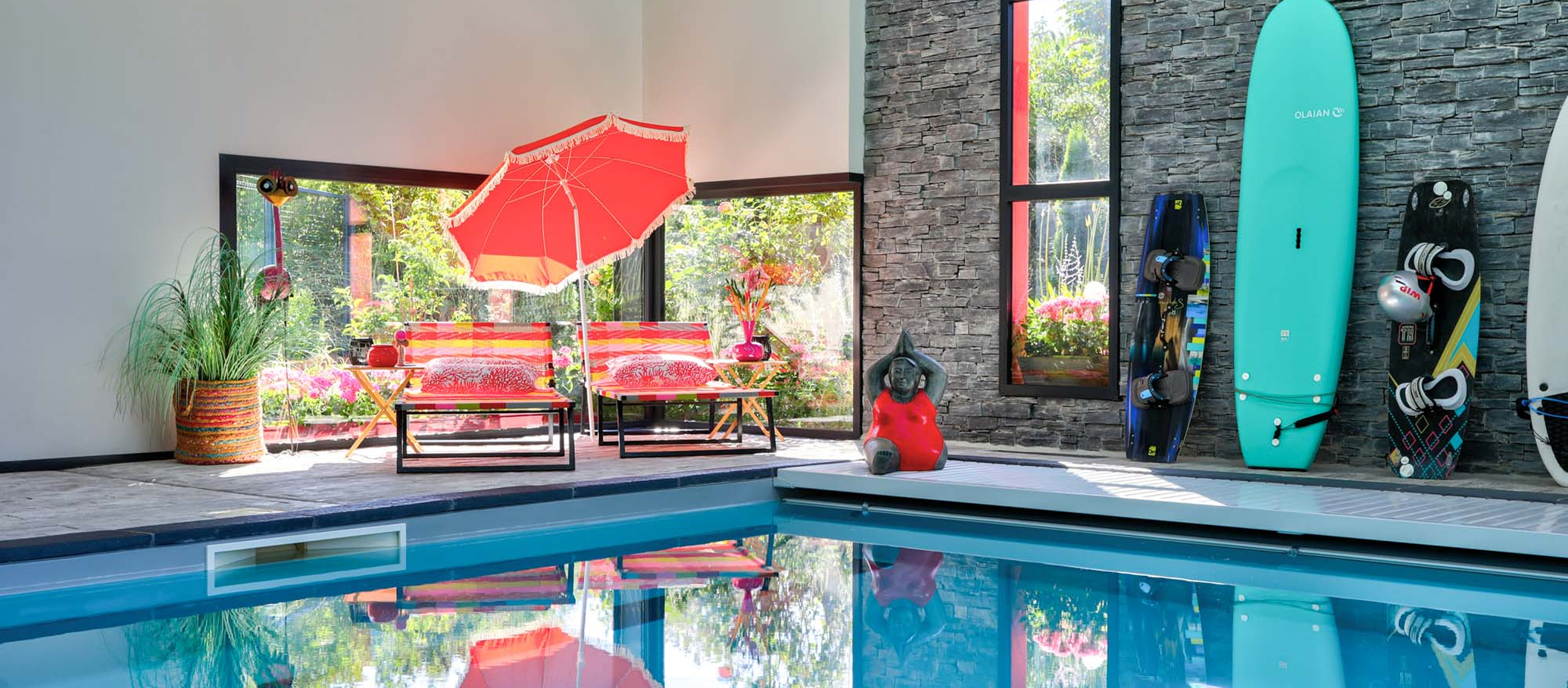 Piscine intérieure de 11 x 5 m à Plérin, réalisation Hydro Ouest